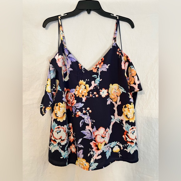 Adelyn Rae tank - Picture 4 of 5